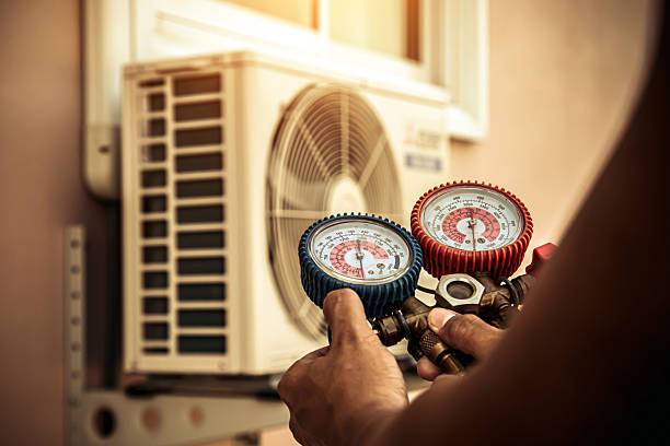 Professional Hvac technician working in Nuremberg, PA